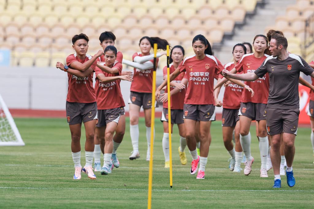 910加载中FIFA前10已有8队进16强,阿根廷明日出战,荷兰出局